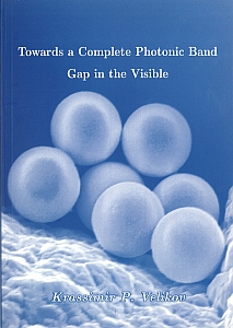 Cover of Towards a complete photonic band gap in the visible.