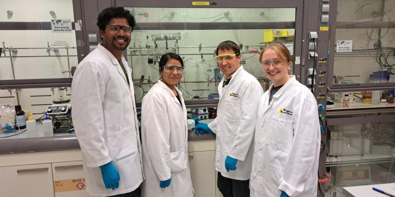 Rohit B. Raj, Jyoti Lather, Erik Garnett and Elaina Galvin and from AMOLF's research team